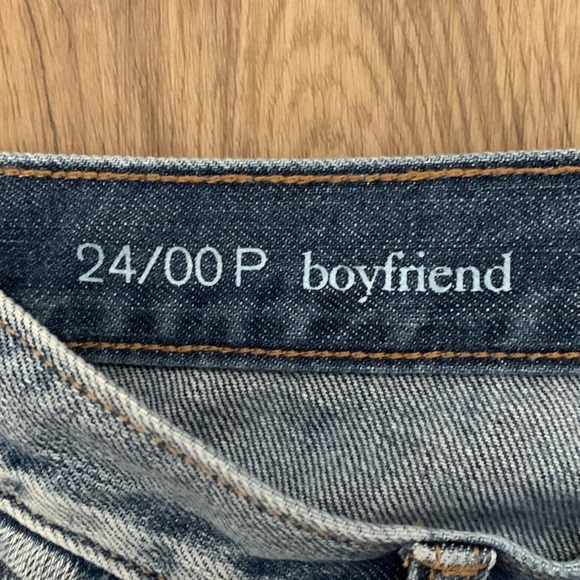 Loft Boyfriend Cropped Jeans. Size 24/00P - Picture 4 of 7